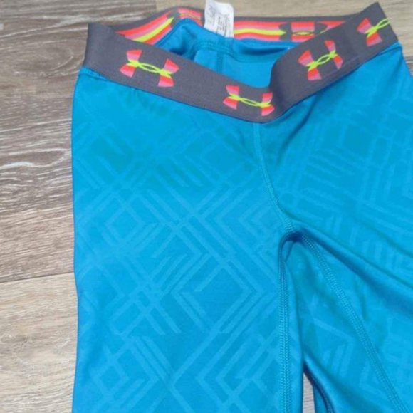 Women's Under Armour Padded Compression Cycling Athletic Shorts Sz XS - Picture 3 of 4